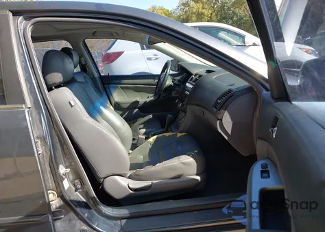 2003 Honda Accord 2.4 Ex z USA, uszkodzony, nr VIN JHMCM56793C047449